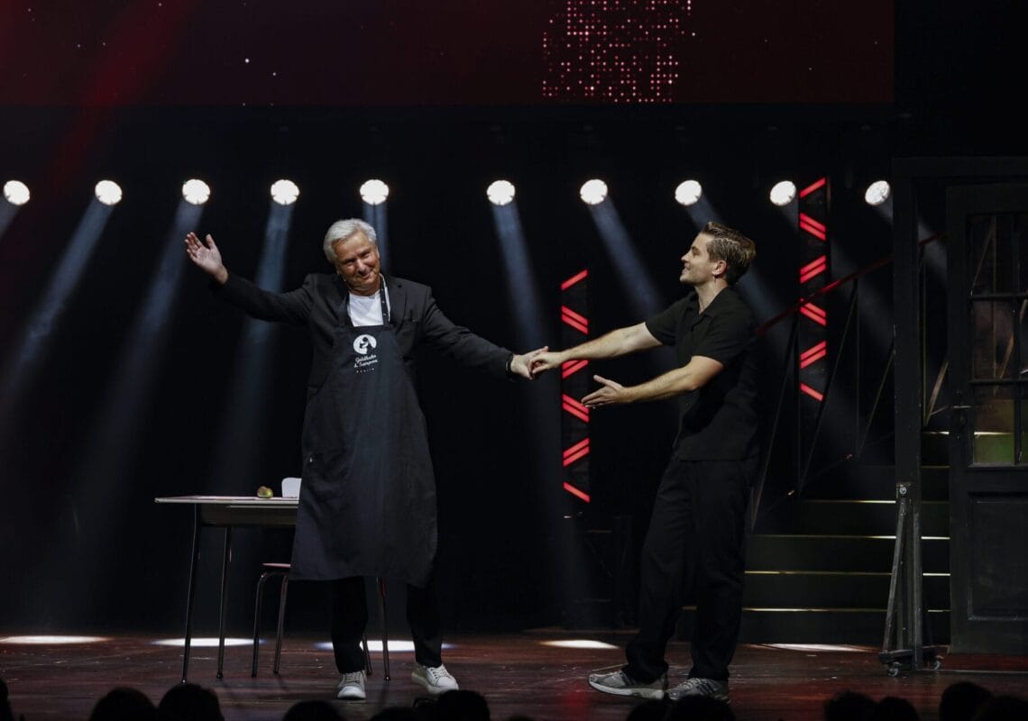 Deutscher Musical Theater Preis 2024 - Die Gala im Theater des Westens in Berlin, am 21.10.2024. Die Preisverleihung auf der Bühne im Theater des Westens.Der Deutsche Musical Theater Preis ist einer der wichtigsten Bühnenpreise Deutschlands und zudem die einzige Auszeichnung für deutschsprachige Musicals, die von Profis an Profis verliehen wird. In 16 Kategorien nominiert die Deutsche Musical Akademie herausragende deutschsprachige Musicalproduktionen aus der Spielzeit 2023/2024 und lobt einen Ehrenpreis aus. Der Deutsche Musical Theater Preis wird am 21. Oktober im Rahmen einer großen Gala im Theater des Westens in Berlin verliehen. Durch den Abend führt Jannik Schümann. Zur Preisverleihung sind zahlreiche prominente Gäste aus Kultur, Politik und Show-Business eingeladen.Photo: Deutsche Musical Akademie/mmacm.com