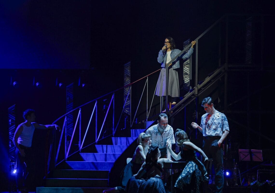 Deutscher Musical Theater Preis 2024 - Die Gala im Theater des Westens in Berlin, am 21.10.2024. Die Preisverleihung auf der Bühne im Theater des Westens.Der Deutsche Musical Theater Preis ist einer der wichtigsten Bühnenpreise Deutschlands und zudem die einzige Auszeichnung für deutschsprachige Musicals, die von Profis an Profis verliehen wird. In 16 Kategorien nominiert die Deutsche Musical Akademie herausragende deutschsprachige Musicalproduktionen aus der Spielzeit 2023/2024 und lobt einen Ehrenpreis aus. Der Deutsche Musical Theater Preis wird am 21. Oktober im Rahmen einer großen Gala im Theater des Westens in Berlin verliehen. Durch den Abend führt Jannik Schümann. Zur Preisverleihung sind zahlreiche prominente Gäste aus Kultur, Politik und Show-Business eingeladen.Photo: Deutsche Musical Akademie/mmacm.com